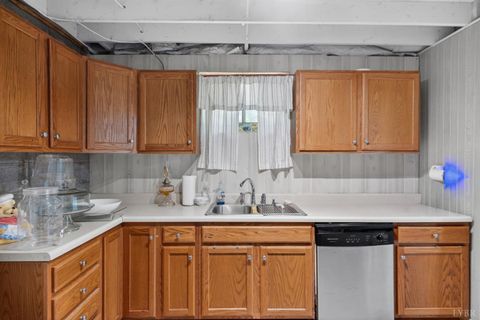 Tiny photo for 3088 Oxford Furnace Road, Lynchburg, VA 24504 (MLS # 366770)