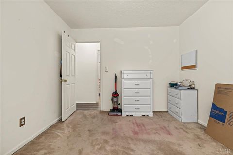Tiny photo for 134 Hunt Club Dr Dr, Madison Heights, VA 24572 (MLS # 365310)