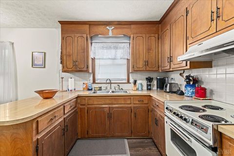 Tiny photo for 134 Hunt Club Dr Dr, Madison Heights, VA 24572 (MLS # 365310)