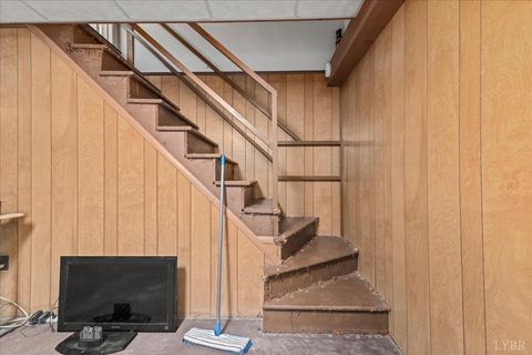 Tiny photo for 134 Hunt Club Dr Dr, Madison Heights, VA 24572 (MLS # 365310)