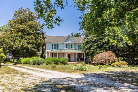 Homes For Sale - 7655 Hat Creek Road<br/> Brookneal, VA 24528