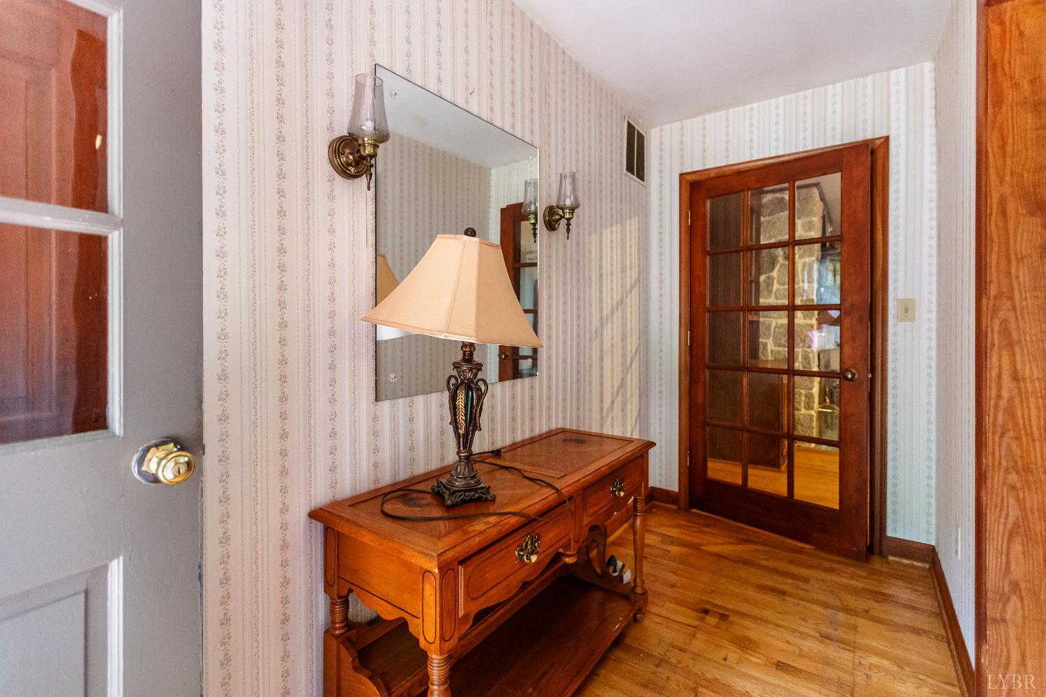 218 Walton Drive, Appomattox, Virginia image 5