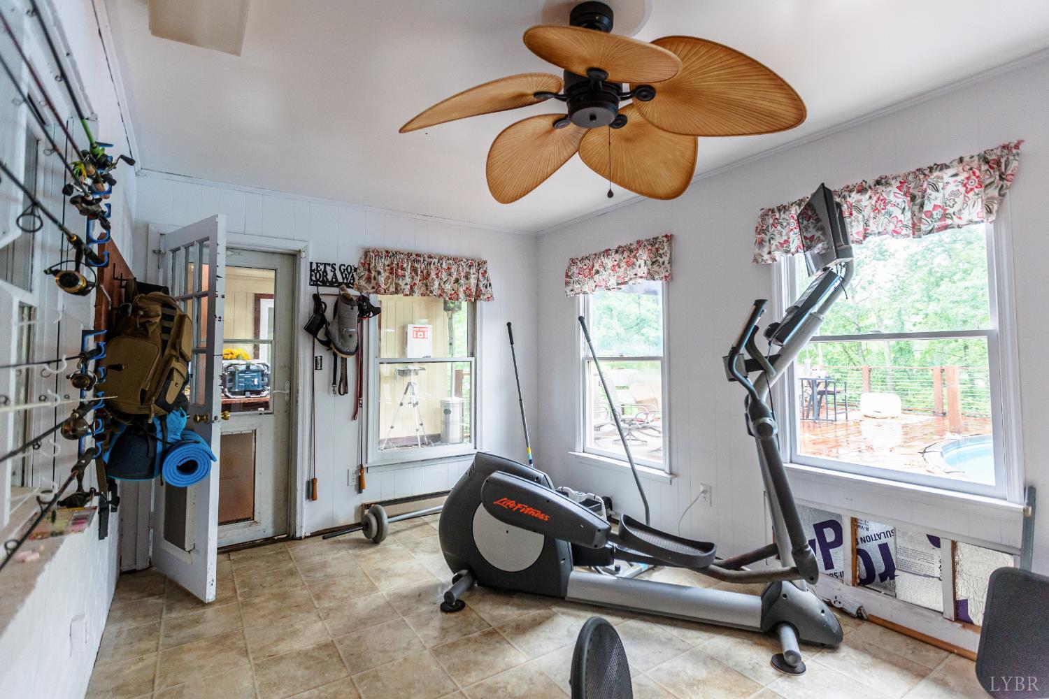 218 Walton Drive, Appomattox, Virginia image 19