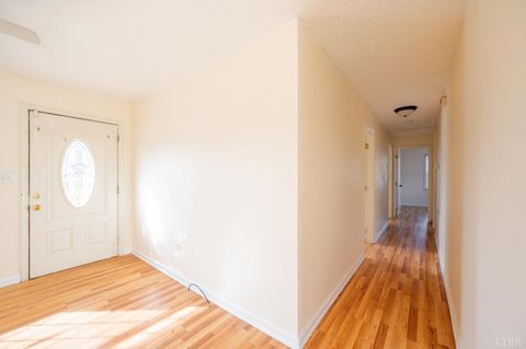 Tiny photo for 1114 Golden Leaf Road, Nathalie, VA 24577 (MLS # 363664)