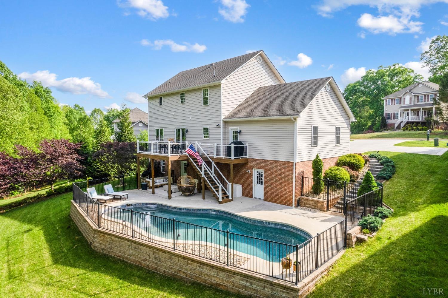 1316 Silver Creek Drive, Lynchburg, Virginia image 3