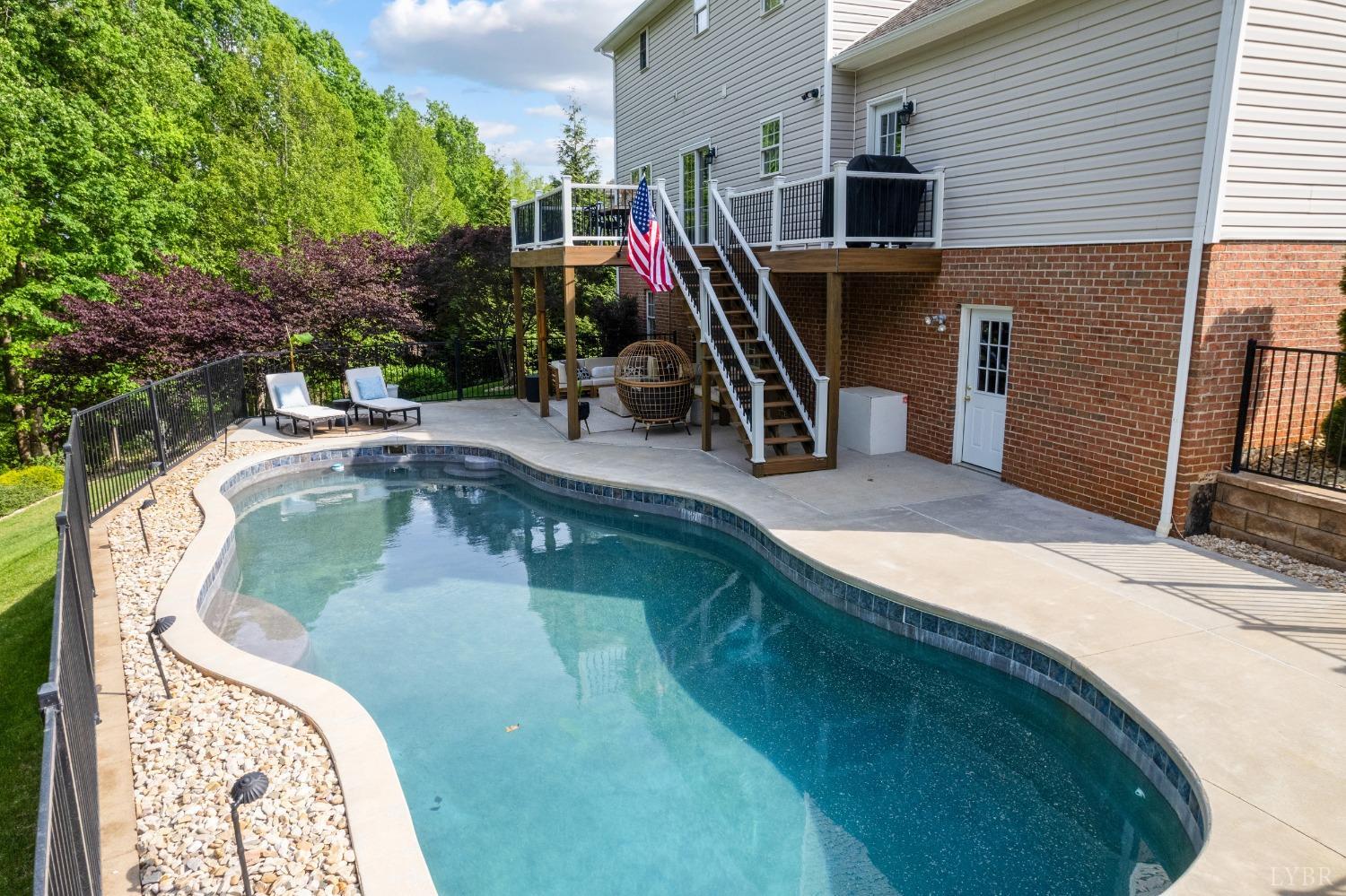 1316 Silver Creek Drive, Lynchburg, Virginia image 4