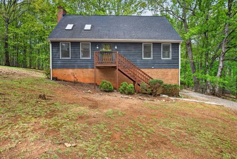 Tiny photo for 107 Fox Hollow Road, Lynchburg, VA 24503 (MLS # 365810)