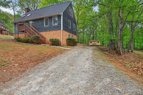 Tiny photo for 107 Fox Hollow Road, Lynchburg, VA 24503 (MLS # 365810)