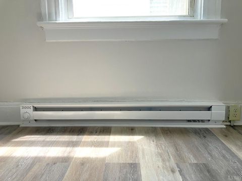 Tiny photo for 507 Victoria Ave AVE #507, Lynchburg, VA 24502 (MLS # 365744)