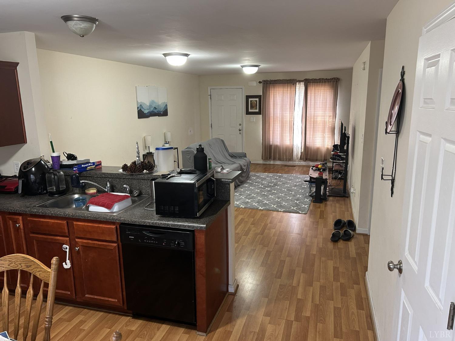 1810 Broadway Street #216, Lynchburg, Virginia image 2