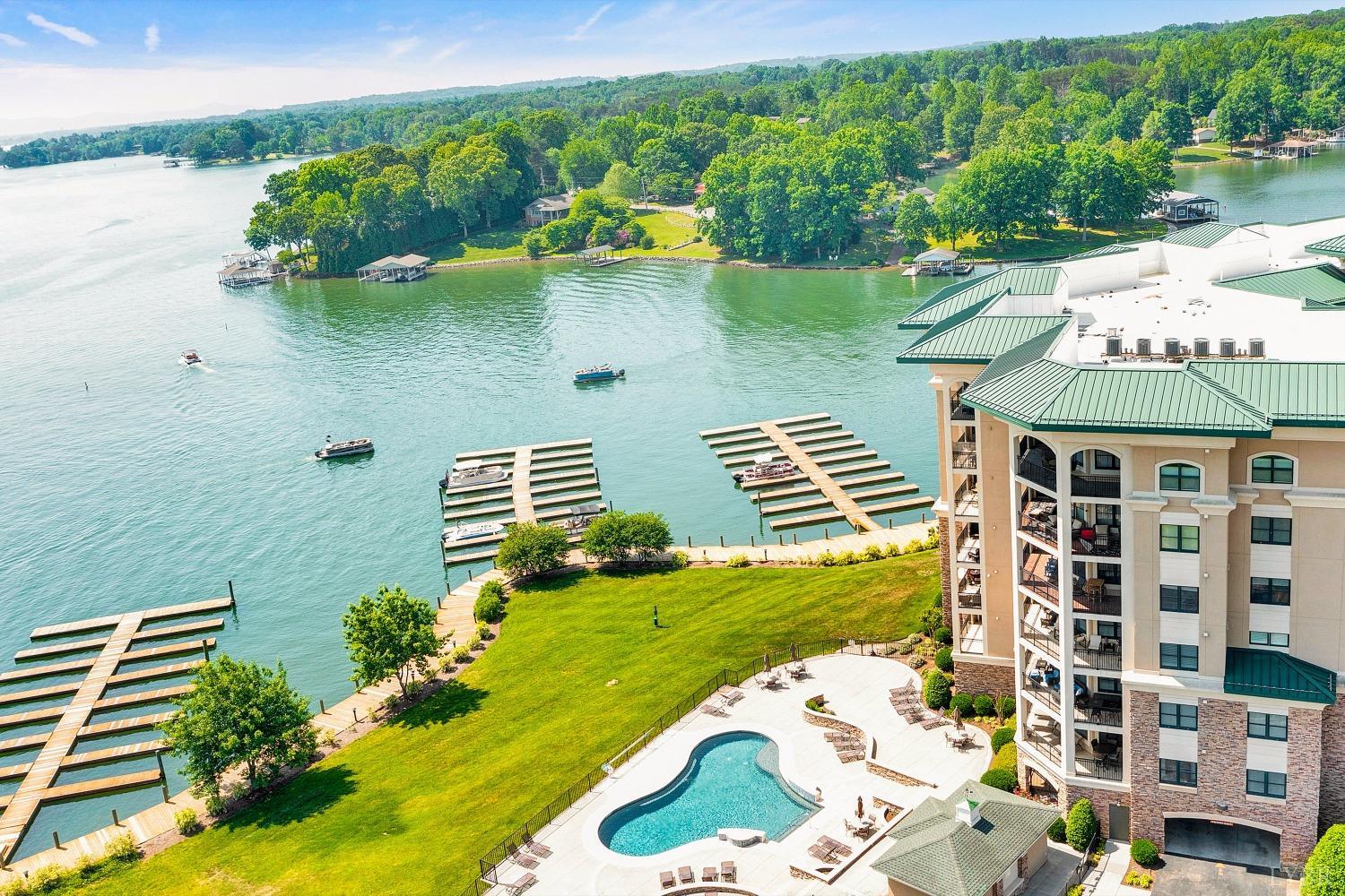 100 Bridgewater Pointe Place #201, Moneta, Virginia image 30