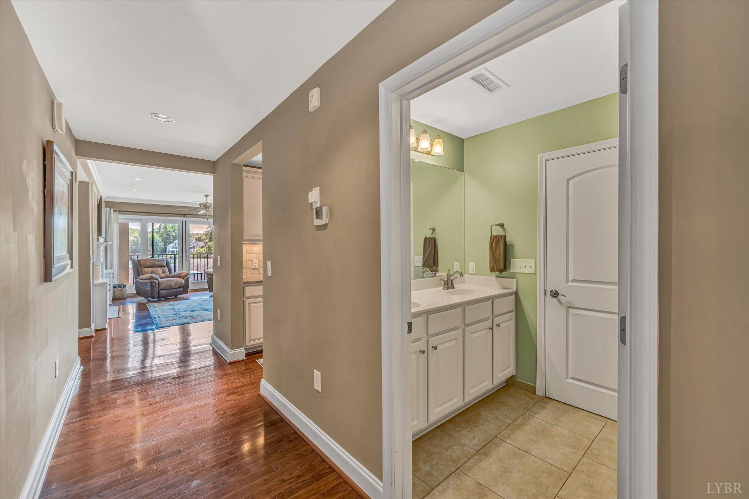 100 Bridgewater Pointe Place #201, Moneta, Virginia image 3