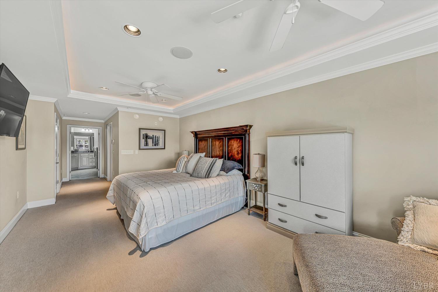 100 Bridgewater Pointe Place #201, Moneta, Virginia image 17