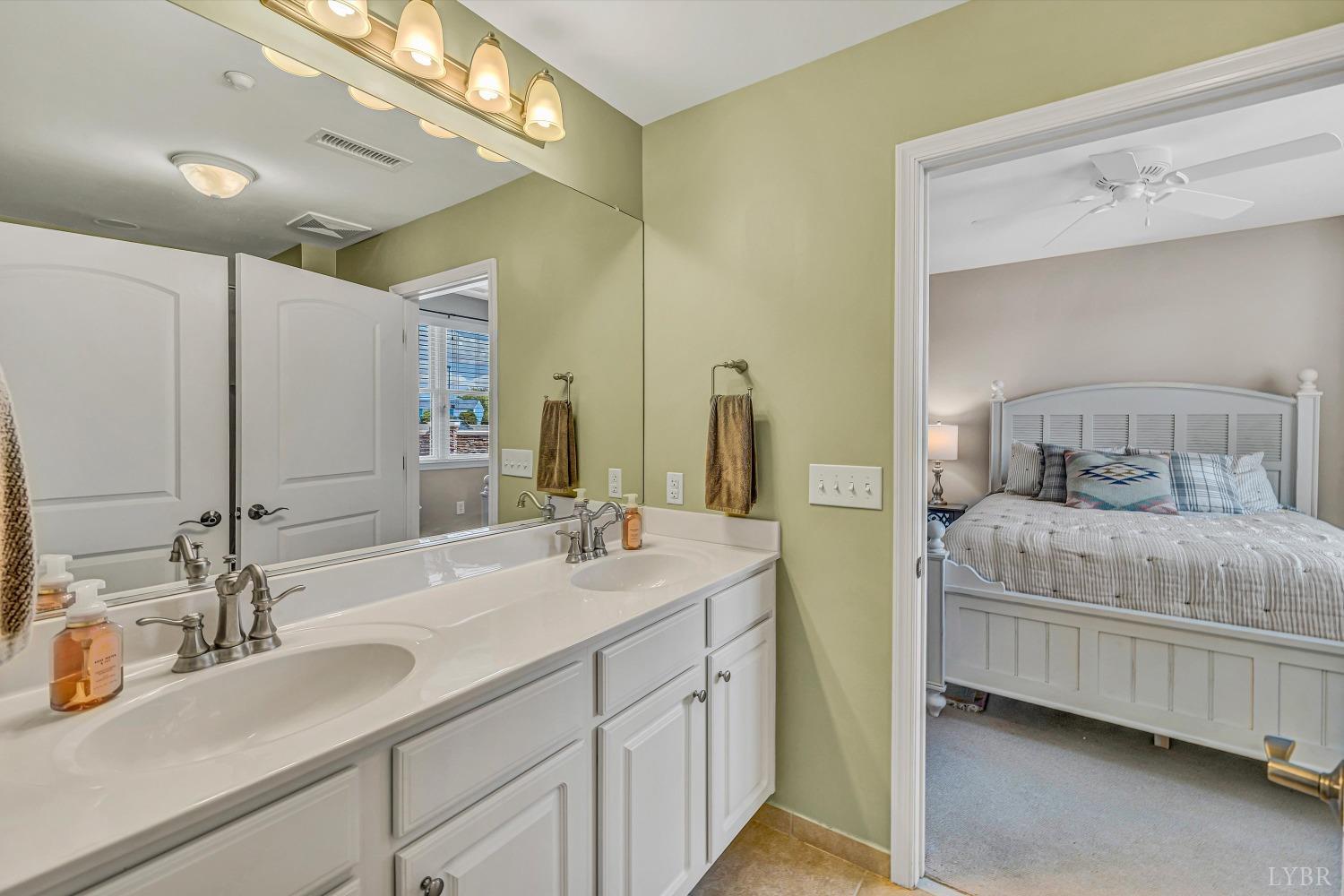 100 Bridgewater Pointe Place #201, Moneta, Virginia image 25