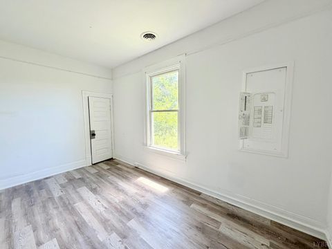 Tiny photo for 1624 FILLMORE ST, Lynchburg, VA 24501 (MLS # 366640)