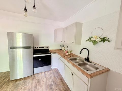 Tiny photo for 1624 FILLMORE ST, Lynchburg, VA 24501 (MLS # 366640)