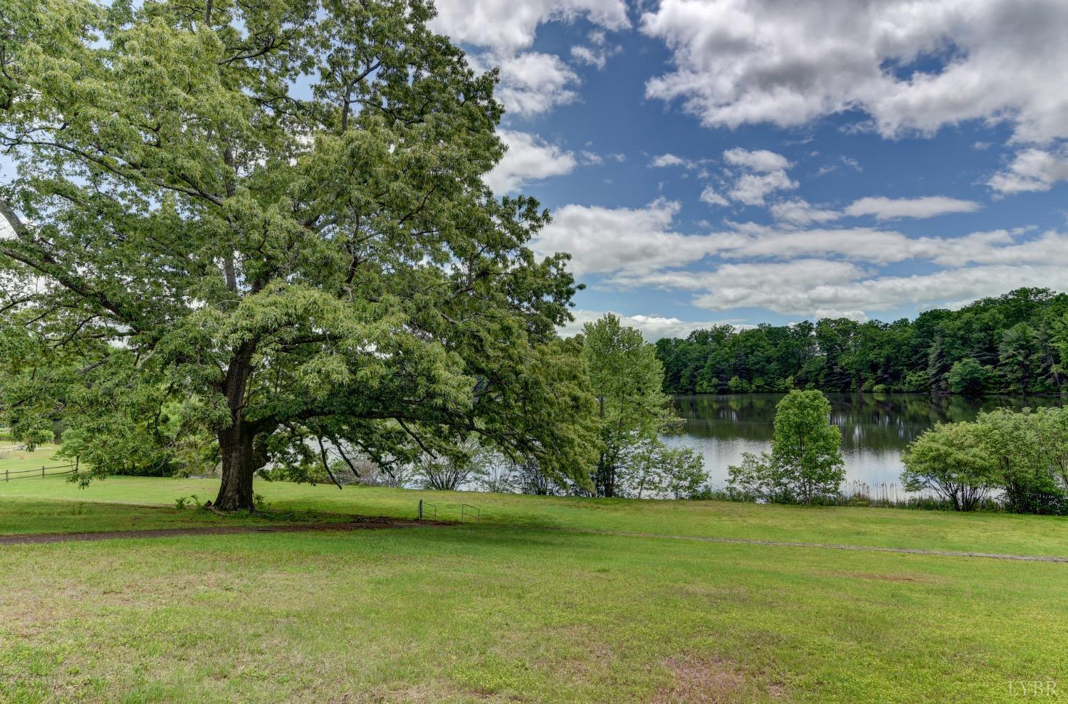 Bedford Lake Drive, Bedford, Virginia image 8