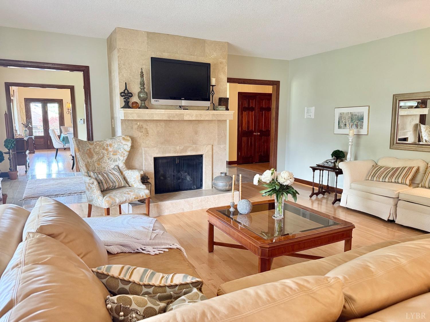 306 Quail Meadows Drive, Forest, Virginia image 4