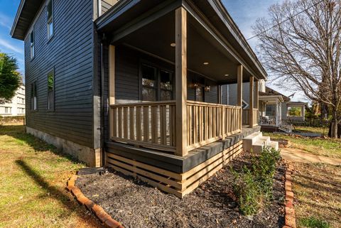 Tiny photo for 224 Cleveland Avenue, Lynchburg, VA 24503 (MLS # 363122)