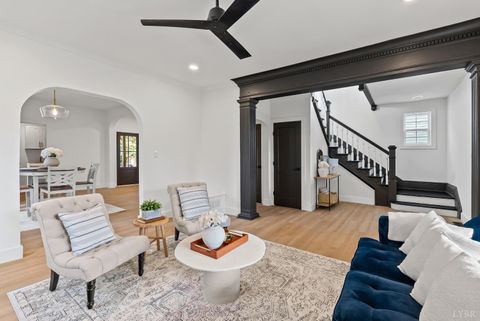 Tiny photo for 224 Cleveland Avenue, Lynchburg, VA 24503 (MLS # 363122)