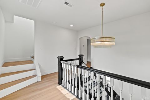 Tiny photo for 224 Cleveland Avenue, Lynchburg, VA 24503 (MLS # 363122)