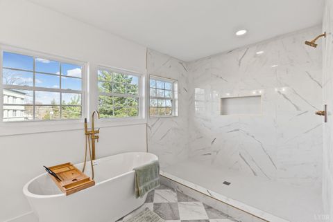 Tiny photo for 224 Cleveland Avenue, Lynchburg, VA 24503 (MLS # 363122)