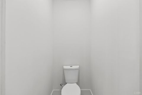 Tiny photo for 224 Cleveland Avenue, Lynchburg, VA 24503 (MLS # 363122)