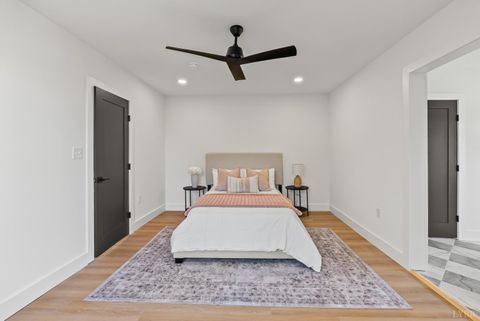 Tiny photo for 224 Cleveland Avenue, Lynchburg, VA 24503 (MLS # 363122)