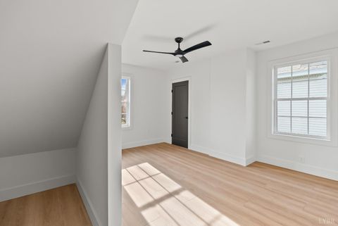 Tiny photo for 224 Cleveland Avenue, Lynchburg, VA 24503 (MLS # 363122)