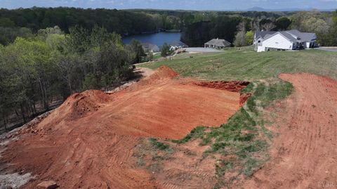 Tiny photo for 47 CAMELLIA PL Pl, Moneta, VA 24121 (MLS # 365811)