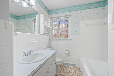 Tiny photo for 1005 Williamsburg Place, Lynchburg, VA 24503 (MLS # 365085)