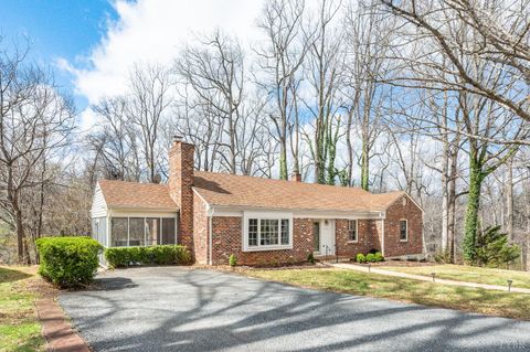 Tiny photo for 1005 Williamsburg Place, Lynchburg, VA 24503 (MLS # 365085)