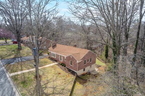 Tiny photo for 1005 Williamsburg Place, Lynchburg, VA 24503 (MLS # 365085)