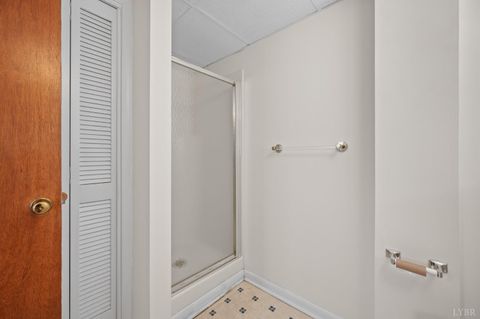 Tiny photo for 1005 Williamsburg Place, Lynchburg, VA 24503 (MLS # 365085)