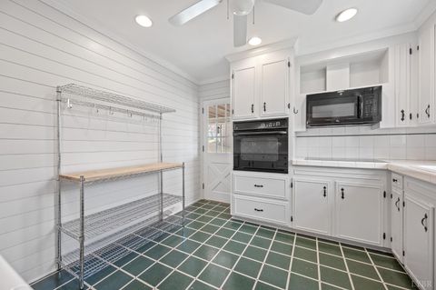 Tiny photo for 1005 Williamsburg Place, Lynchburg, VA 24503 (MLS # 365085)