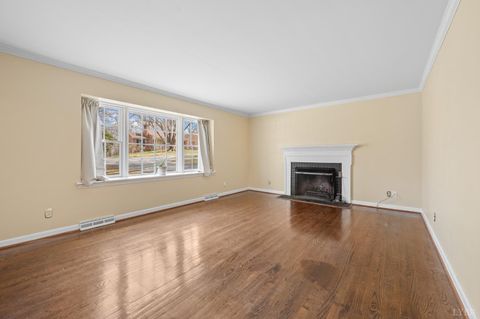 Tiny photo for 1005 Williamsburg Place, Lynchburg, VA 24503 (MLS # 365085)