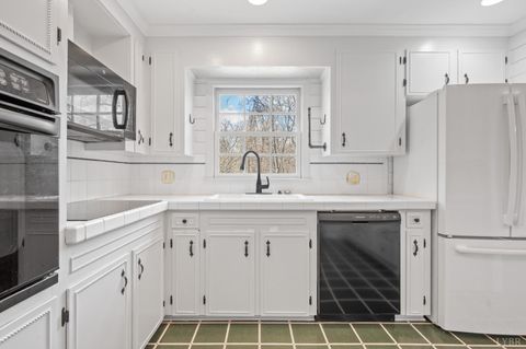 Tiny photo for 1005 Williamsburg Place, Lynchburg, VA 24503 (MLS # 365085)