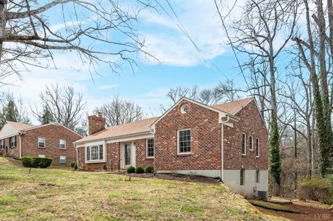 Tiny photo for 1005 Williamsburg Place, Lynchburg, VA 24503 (MLS # 365085)