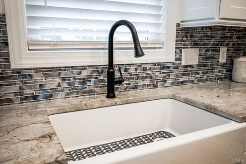 Tiny photo for 103 Phillips Circle Cir, Lynchburg, VA 24502 (MLS # 366568)