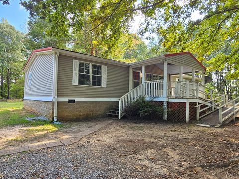 Tiny photo for 7962 Five Forks Road, Pamplin, VA 23958 (MLS # 365813)