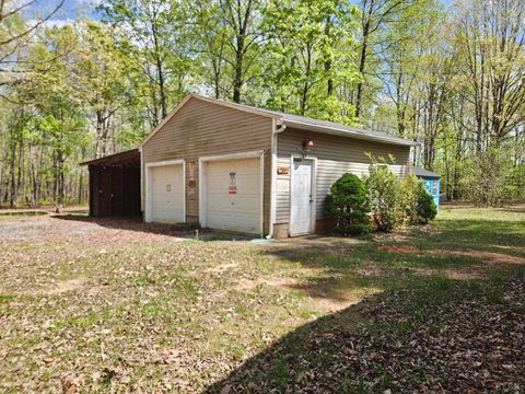 Tiny photo for 7962 Five Forks Road, Pamplin, VA 23958 (MLS # 365813)