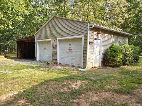 Tiny photo for 7962 Five Forks Road, Pamplin, VA 23958 (MLS # 365813)
