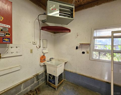 Tiny photo for 7962 Five Forks Road, Pamplin, VA 23958 (MLS # 365813)