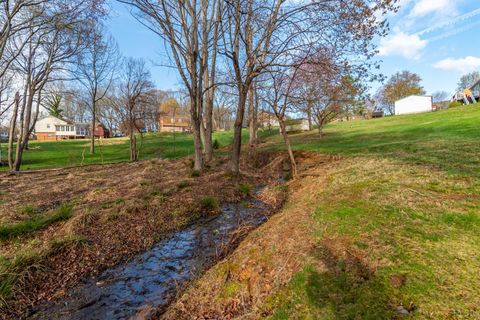 Tiny photo for 209 Stonehouse Drive, Lynchburg, VA 24502 (MLS # 365304)