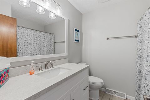 Tiny photo for 209 Stonehouse Drive, Lynchburg, VA 24502 (MLS # 365304)