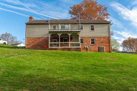 Tiny photo for 209 Stonehouse Drive, Lynchburg, VA 24502 (MLS # 365304)