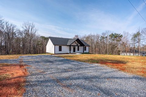 Tiny photo for 2541 MITCHELL MILL Road, Gladys, VA 24554 (MLS # 362027)