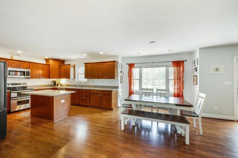 Tiny photo for 117 Marguerite Drive, Lynchburg, VA 24502 (MLS # 365702)