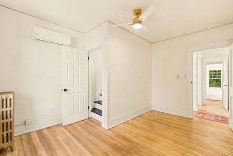 Tiny photo for 119 Fredonia Ave AVE, Lynchburg, VA 24503 (MLS # 366561)