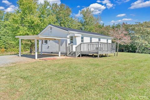Tiny photo for 4152 Blue Ridge Drive, Gretna, VA 24557 (MLS # 363511)